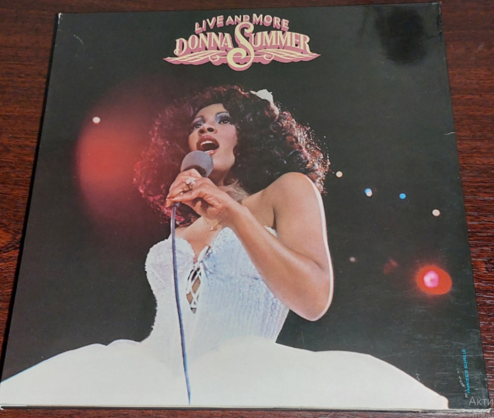 Donna Summer – Live And More